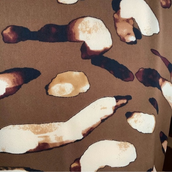 NWT JOSEPH RIBKOFF Satin Animal Print Belted Top Size 10 - Picture 9 of 13